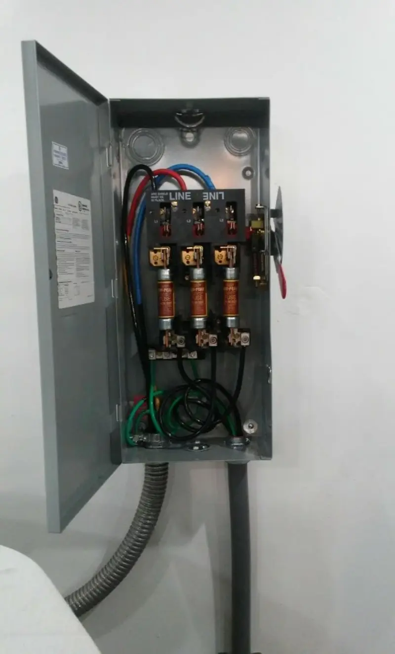 Three-phase disconnect switch installed for Electrical Wiring & Rewiring in Wickliffe